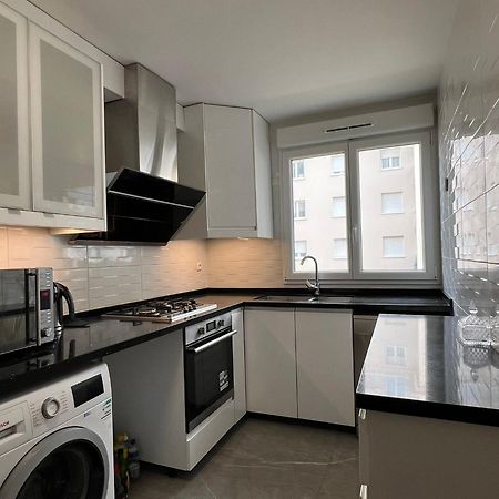 Location 3 Chambres Spacieuses Dans Appartment 2 Mn Rer Bussy Saint Georges 외부 사진