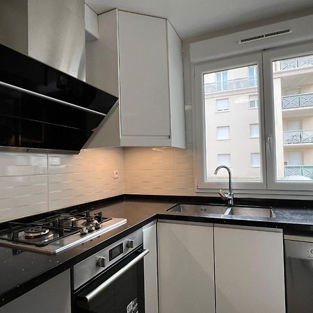 Location 3 Chambres Spacieuses Dans Appartment 2 Mn Rer Bussy Saint Georges 외부 사진