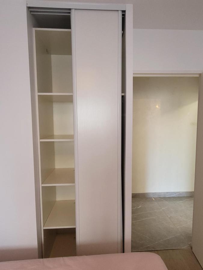 Location 3 Chambres Spacieuses Dans Appartment 2 Mn Rer Bussy Saint Georges 외부 사진