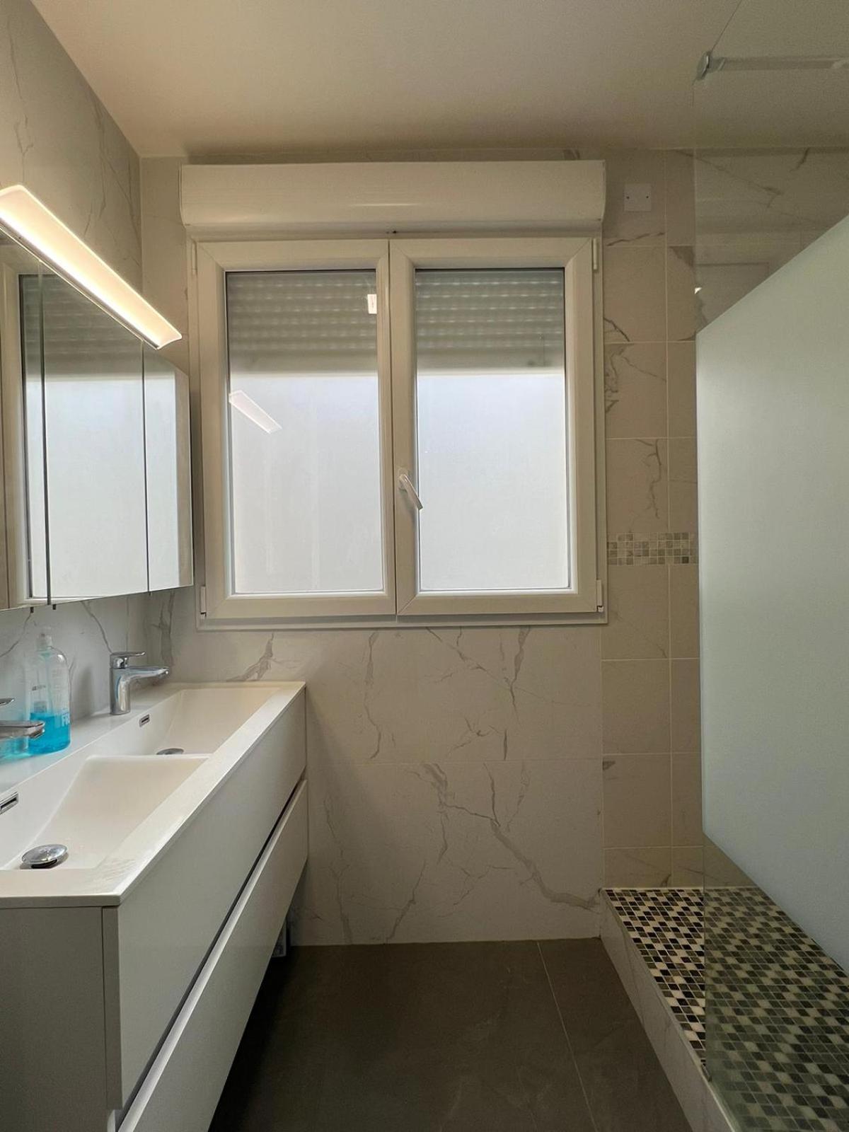 Location 3 Chambres Spacieuses Dans Appartment 2 Mn Rer Bussy Saint Georges 외부 사진