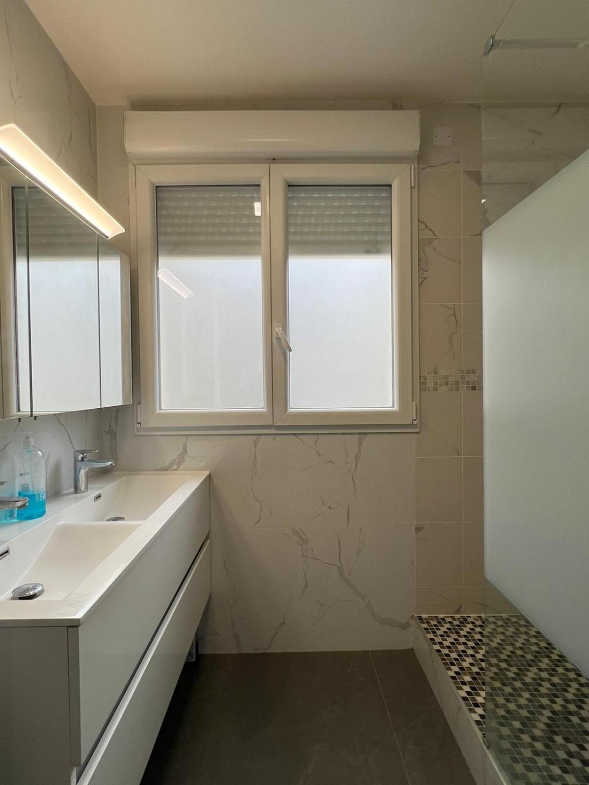 Location 3 Chambres Spacieuses Dans Appartment 2 Mn Rer Bussy Saint Georges 외부 사진
